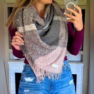 Simply Southern | Pink/Grey Plaid Blanket Scarf